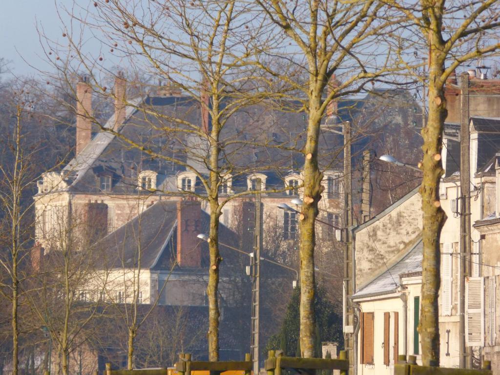 Logis Hotel Le Relais Louis XI Meung-sur-Loire Exteriör bild