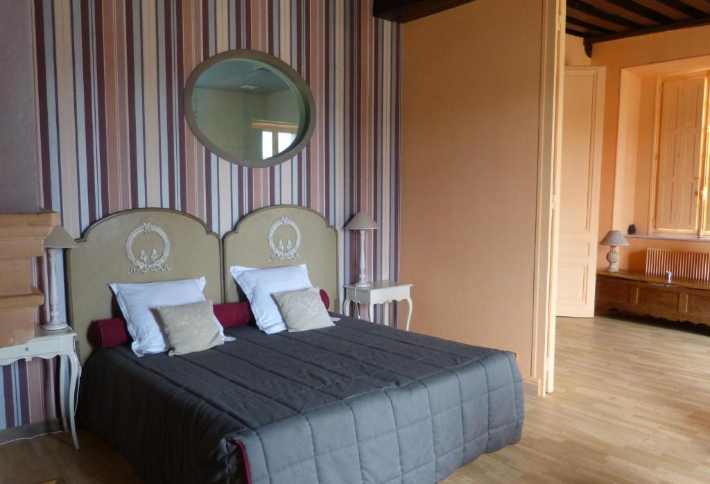 Logis Hotel Le Relais Louis XI Meung-sur-Loire Rum bild
