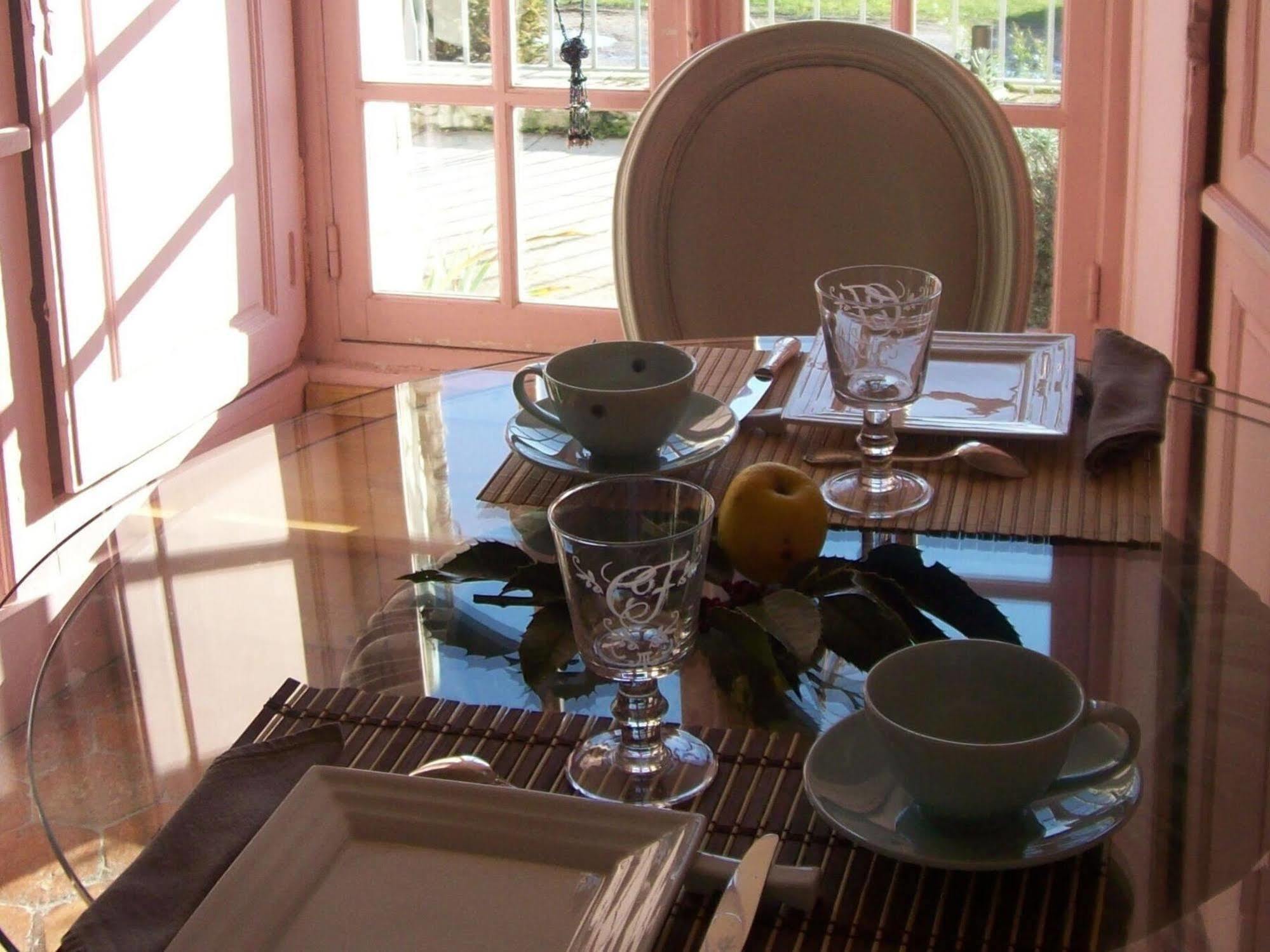 Logis Hotel Le Relais Louis XI Meung-sur-Loire Exteriör bild
